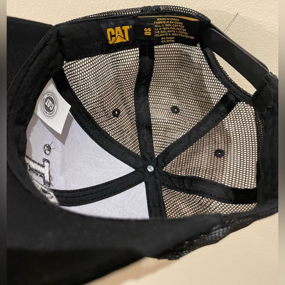 CATERPILLAR RETRO TRUCKER CAP BLACK ON BLACK - Picture 3 of 3